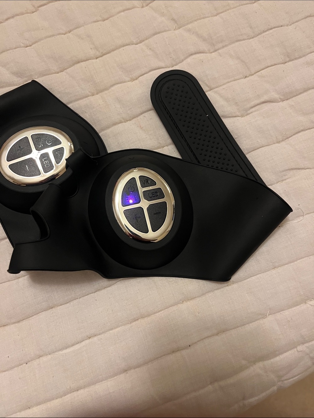 V-Line Electric Face Massager EMS Face Mask Black & Silver